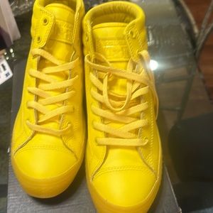 Brand New Converse Hightop Yellow size 6